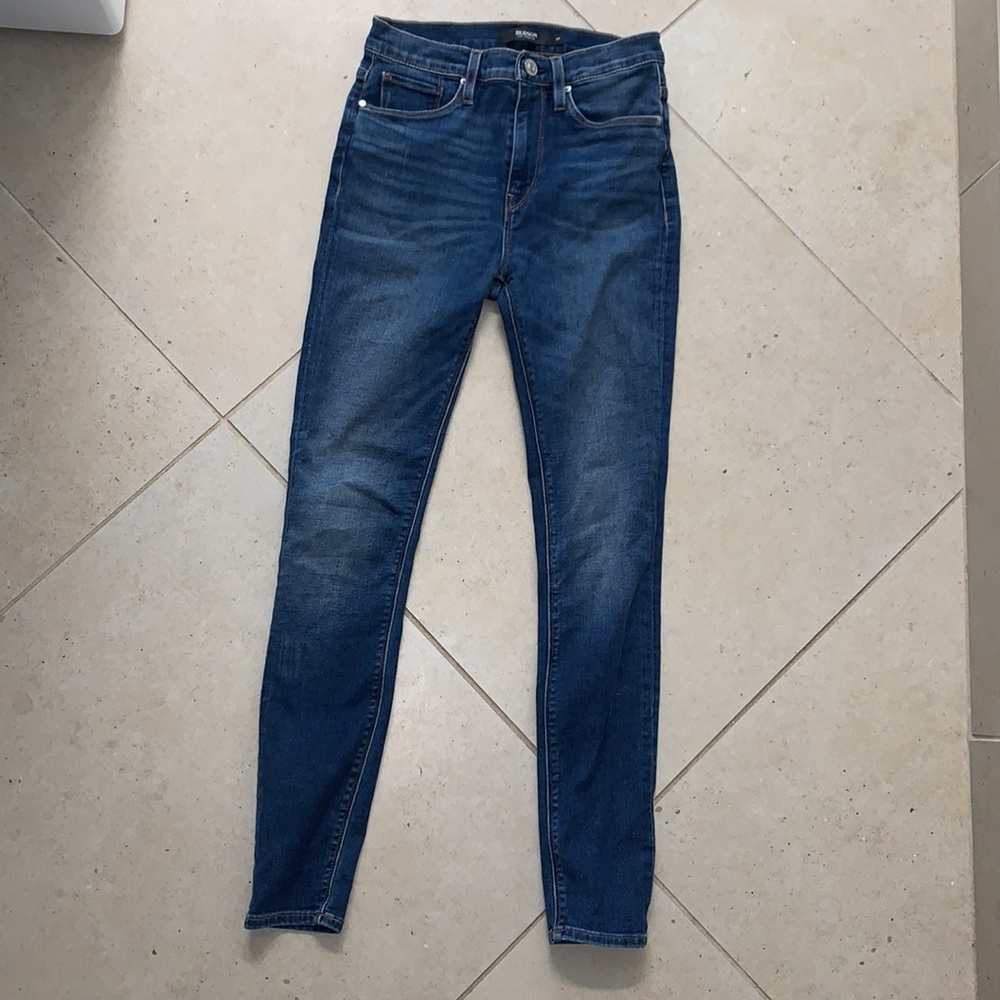 Hudson 26 Barb A super skinny dark denim